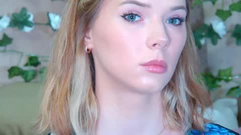 GentleRossi online show from May 25, 5:12 pm