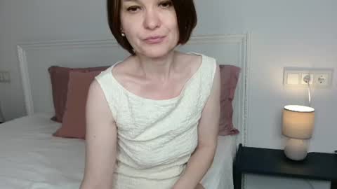 Elena online show from June 12, 1:41 pm