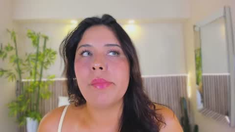 GeorginaReyes  online show from July 25, 10:39 pm