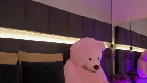 Snapshot of georginna_sins chatting on December 30, 10:55 pm Kendal online show from December 30, 10:55 pm