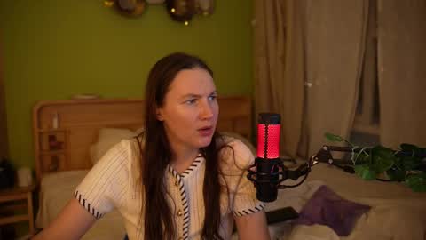 Anna online show from September 20, 2:04 pm