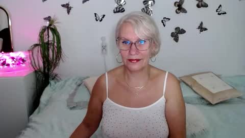 Ghertrudequeen online show from September 10, 3:28 am