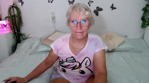 Ghertrudequeen online show from September 14, 3:37 am