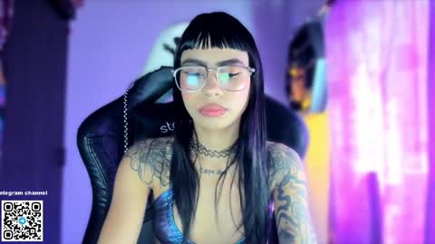 Sara online show from January 14, 4:34 pm