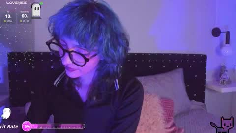 Allison  online show from September 8, 8:30 pm