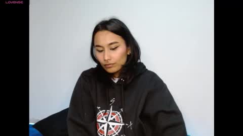 Snapshot of gia_lee10 chatting on October 21, 3:43 am Gia Lee online show from October 21, 3:43 am