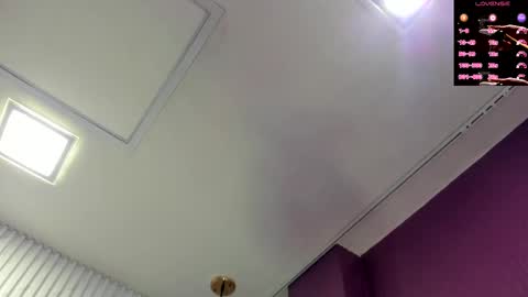 Snapshot of giablaze_ chatting on October 4, 3:45 am I am gia online show from October 4, 3:45 am