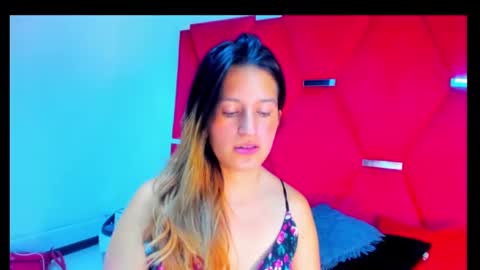 Snapshot of giaroussel chatting on January 31, 3:55 pm GiaRoussel online show from January 31, 3:55 pm