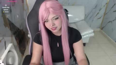 Gigi online show from November 24, 3:30 am