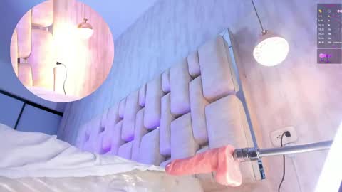 Gigi online show from March 8, 2:04 am