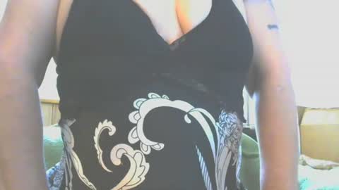 Gina online show from July 28, 5:02 pm