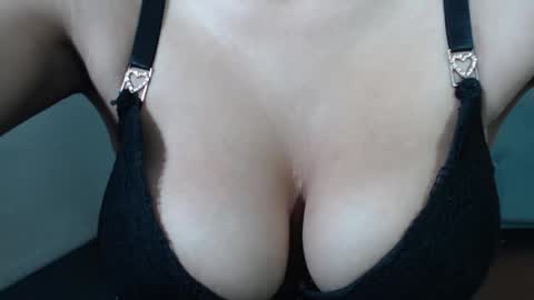 ginasailor online show from January 13, 1:44 am