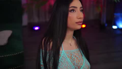 Gina online show from January 9, 8:02 pm