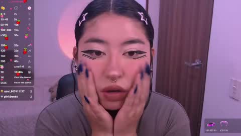 ginmeowuwu online show from May 13, 7:19 pm