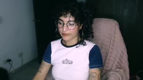 giny_bean online show from March 23, 1:56 am