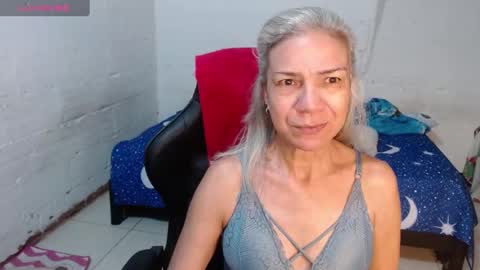 Snapshot of giorgia_xue53 chatting on December 17, 1:18 am Mary online show from December 17, 1:18 am