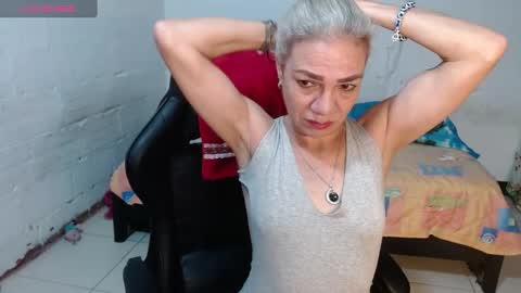 Snapshot of giorgia_xue53 chatting on December 27, 8:39 pm Mary online show from December 27, 8:39 pm