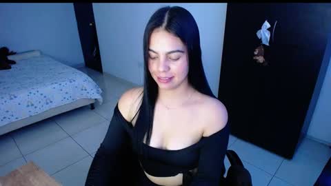 Snapshot of giorivera199 chatting on December 6, 3:08 am GIO RIVERA online show from December 6, 3:08 am