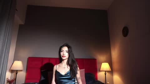 Giovanna  online show from June 5, 5:00 am