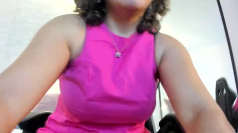 Snapshot of gipsela_gomez chatting on September 16, 7:44 pm G I S E P L A online show from September 16, 7:44 pm