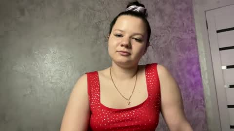 girl_cute07 online show from July 4, 10:05 pm