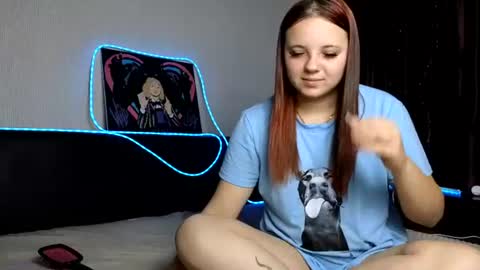 girl_shy07 online show from June 24, 5:45 pm