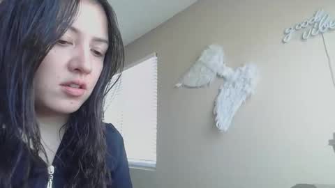 Jasmine online show from June 6, 3:40 pm