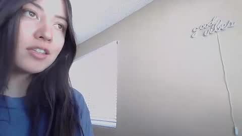 Jasmine online show from November 10, 6:36 pm