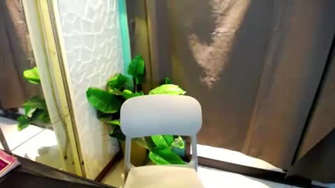 Precious online show from March 9, 6:22 pm