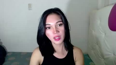 Divine online show from December 4, 7:10 am