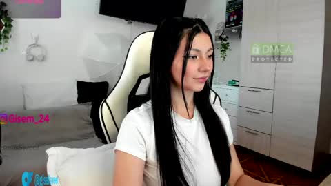 Gisella  online show from April 11, 9:07 pm