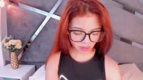 Snapshot of giselle_lauren chatting on October 14, 8:11 pm Giselle online show from October 14, 8:11 pm