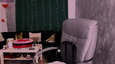 Giulia online show from January 16, 10:02 pm