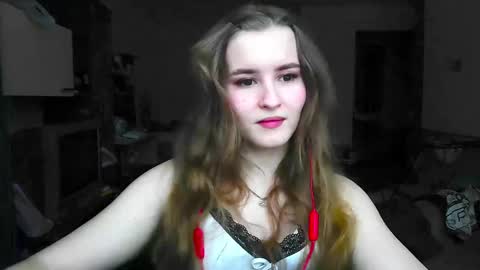 Adeline online show from March 1, 7:08 am