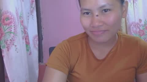 Snapshot of glamgoddess23 chatting on October 20, 6:16 am glamgoddess23 online show from October 20, 6:16 am