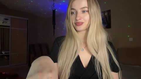 glamour_rogue online show from December 3, 7:27 pm