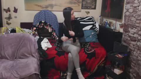 Glamourhottie online show from April 13, 7:53 am