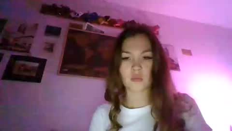 Snapshot of glitter_doll chatting on January 31, 5:32 pm glitter_doll online show from January 31, 5:32 pm