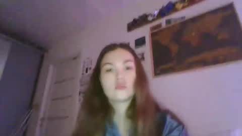 Snapshot of glitter_doll chatting on January 17, 7:16 pm glitter_doll online show from January 17, 7:16 pm