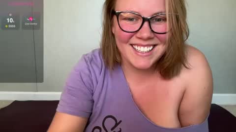 GlitterKitty 108 online show from January 1, 3:46 pm