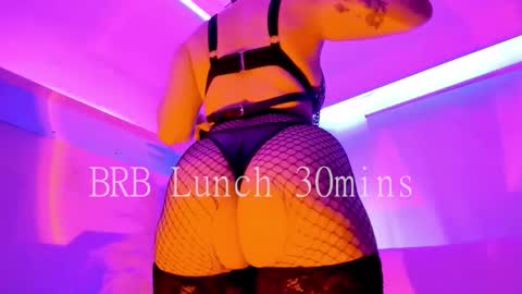 Mimi online show from February 19, 9:13 pm