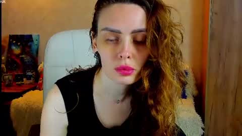 Gloria Wood online show from June 29, 5:01 pm