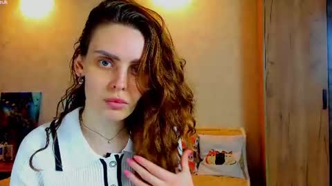 Gloria Wood online show from June 9, 7:13 pm