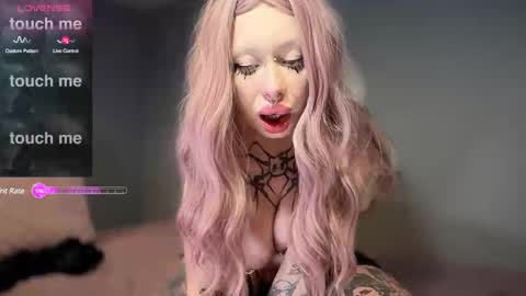 Snapshot of gloryaaaa chatting on February 17, 8:49 pm I want to make you happy and lovense  online show from February 17, 8:49 pm