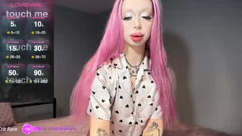 Snapshot of gloryaaaa chatting on December 28, 7:33 am I want to make you happy and lovense  online show from December 28, 7:33 am