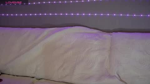 Snapshot of gloryaaaa chatting on September 24, 11:04 pm I want to make you happy and lovense  online show from September 24, 11:04 pm