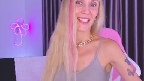 Katarina online show from July 4, 9:49 am