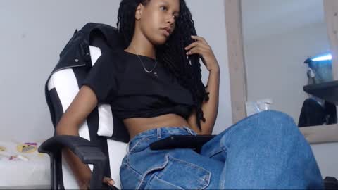 goddess_valen online show from November 17, 6:19 pm