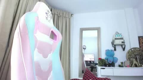 Goddess Jessica and slave Roger online show from November 23, 6:49 am