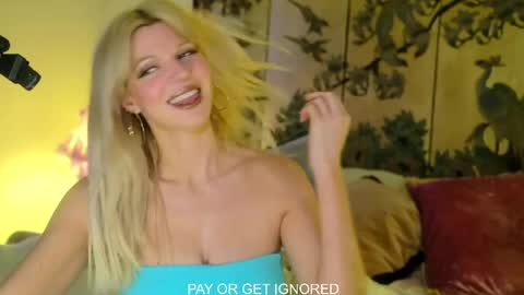 Goddess Sherry online show from June 8, 1:50 am